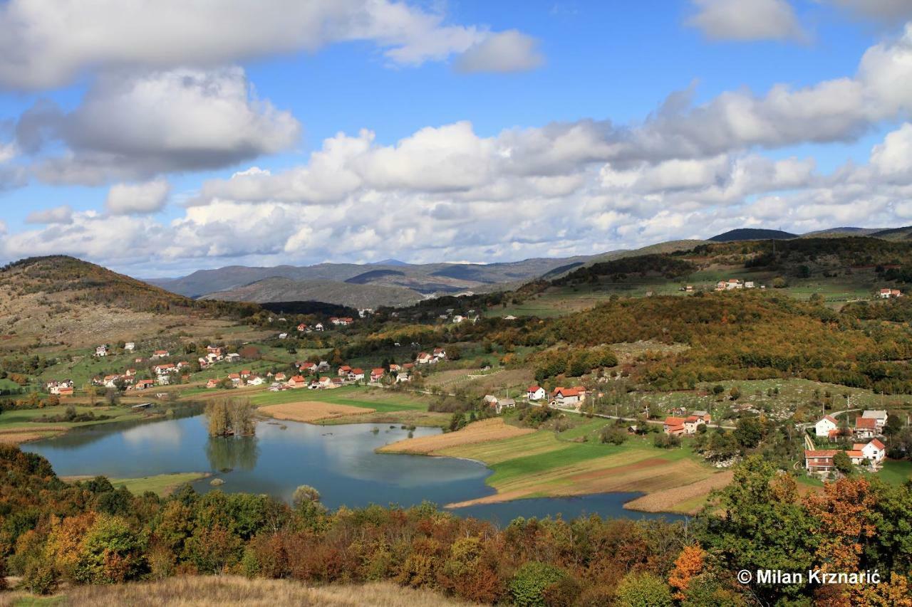 Appartamento Apartman Ana Otočac Esterno foto